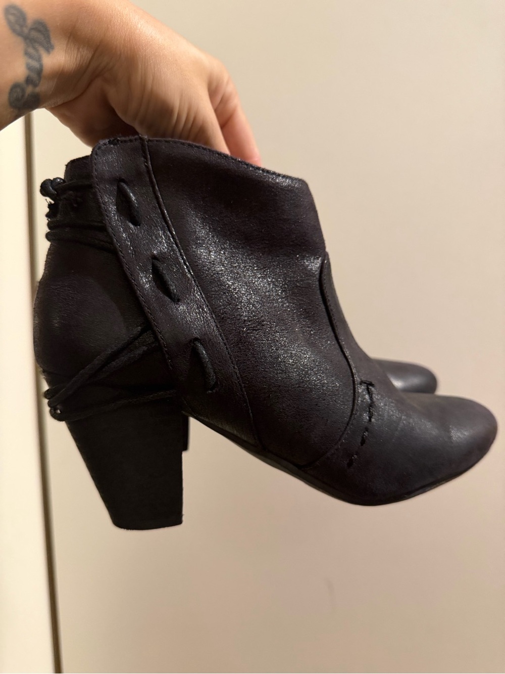 Black Women's Ankle Boots - Stylish Heeled Booties